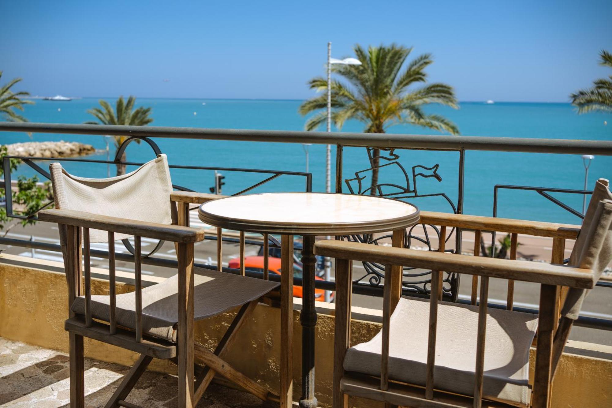 Hotel Du Bord De Mer "Le Vanille" Cagnes-sur-Mer Exterior photo