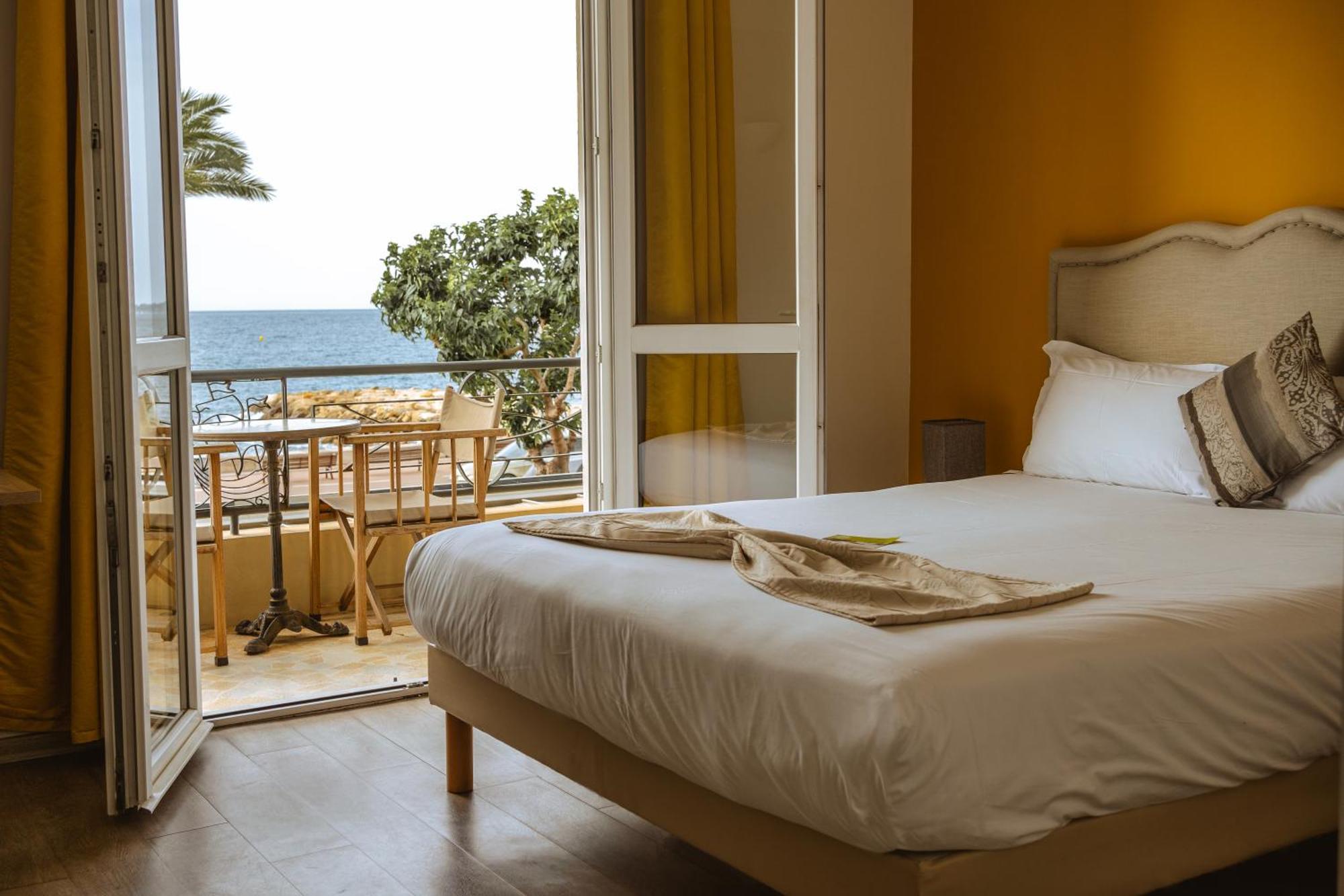 Hotel Du Bord De Mer "Le Vanille" Cagnes-sur-Mer Exterior photo
