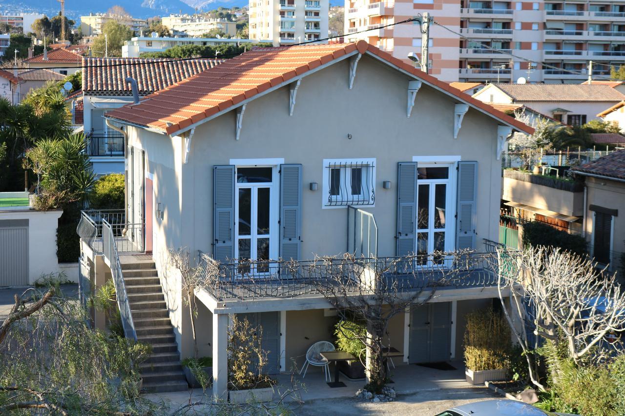 Hotel Du Bord De Mer "Le Vanille" Cagnes-sur-Mer Exterior photo