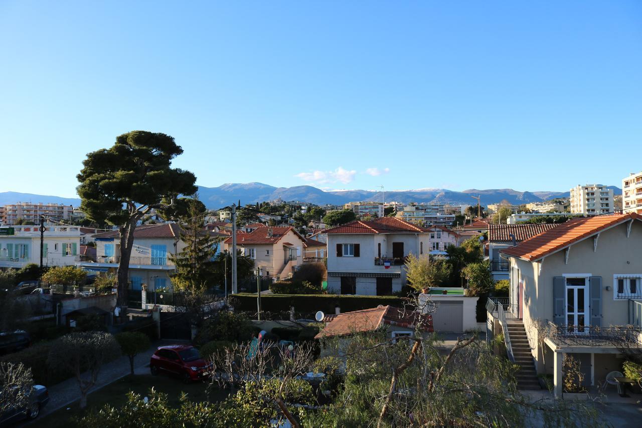 Hotel Du Bord De Mer "Le Vanille" Cagnes-sur-Mer Exterior photo